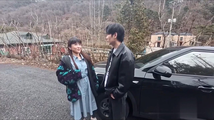 兴奋的女大学生们与黑人主人-HD中字